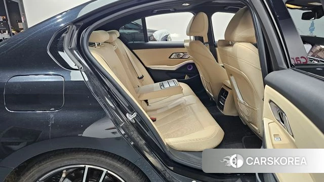 BMW 3 Series (G20) 2022 Черный из Кореи, фото 3