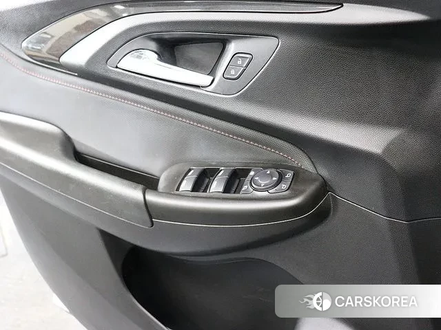 Chevrolet (GM Daewoo) Trailblazer 2021 Белый из Кореи, фото 3