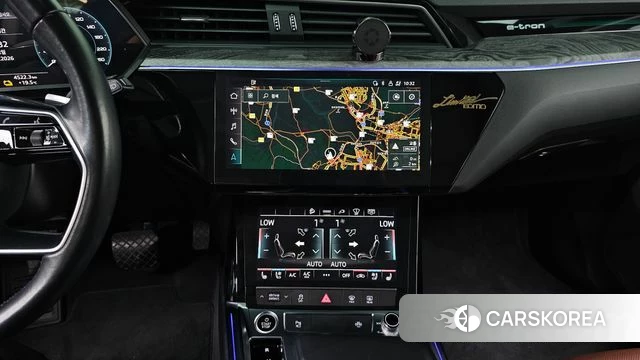 Audi e-Tron 2021 Черный из Кореи, фото 3
