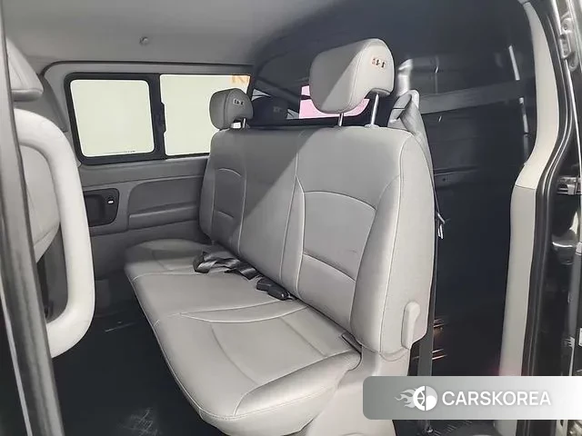 Hyundai The New Grand Starex 2018 Черный из Кореи, фото 3