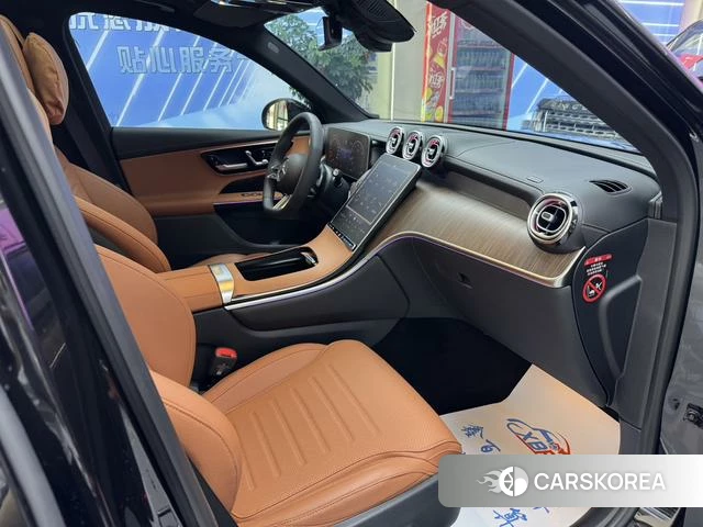 Mercedes-Benz GLC 2024 Черный из Китая, фото 3
