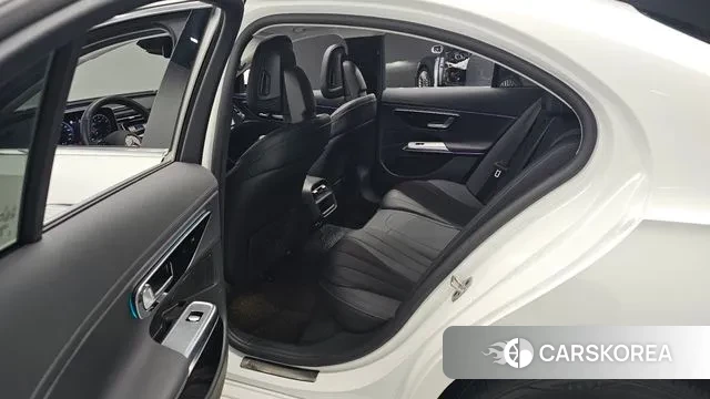 Mercedes-Benz E-Class W214 2025 Белый из Кореи, фото 3