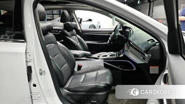 Hyundai The New Grandeur IG Hybrid 2022 Белый из Кореи, фото 3