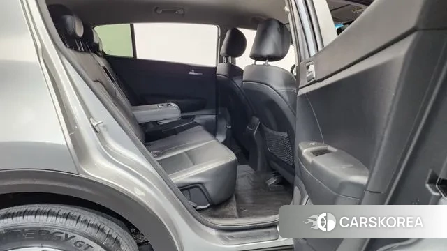 Kia Sportage The Bold 2020 Серебристо-серый из Кореи, фото 3