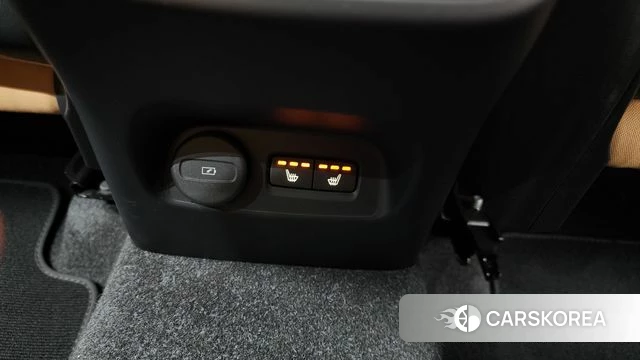 Volvo XC40 2022 Белый из Кореи, фото 3