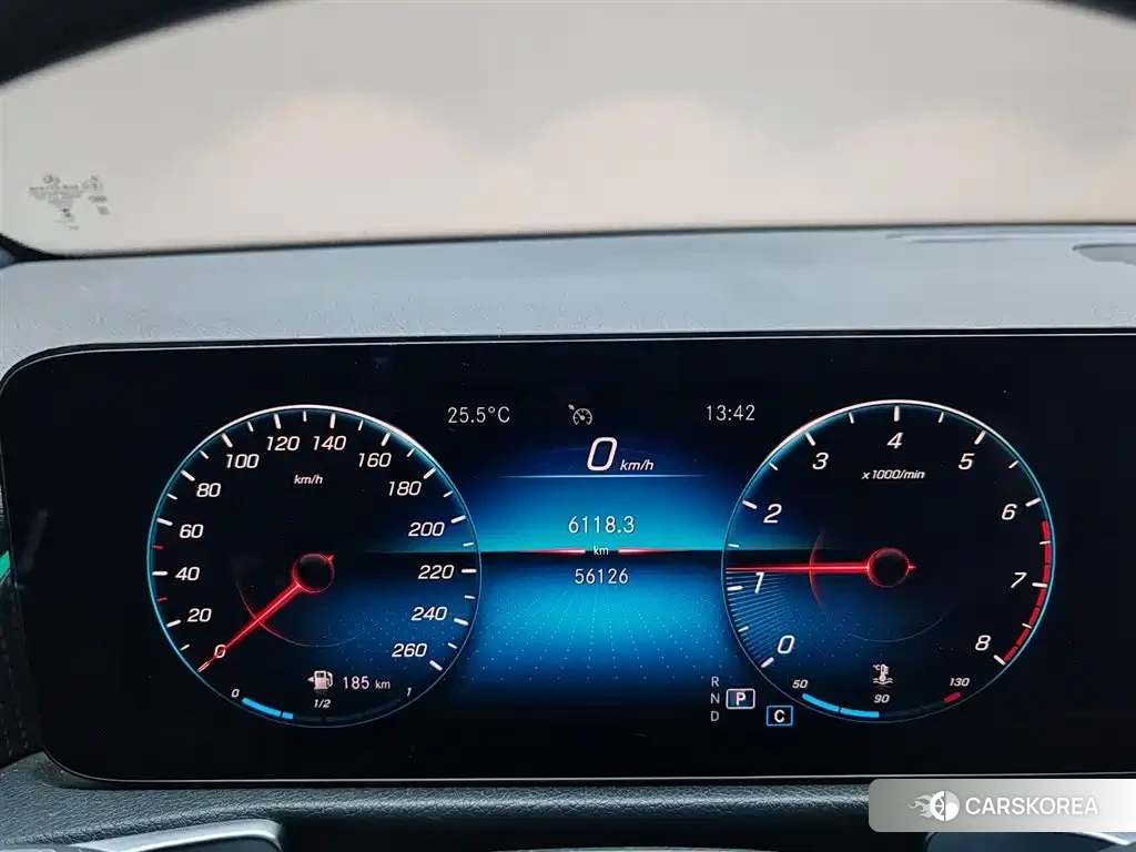 Mercedes-Benz GLB 2022 Белый из Китая, фото 3