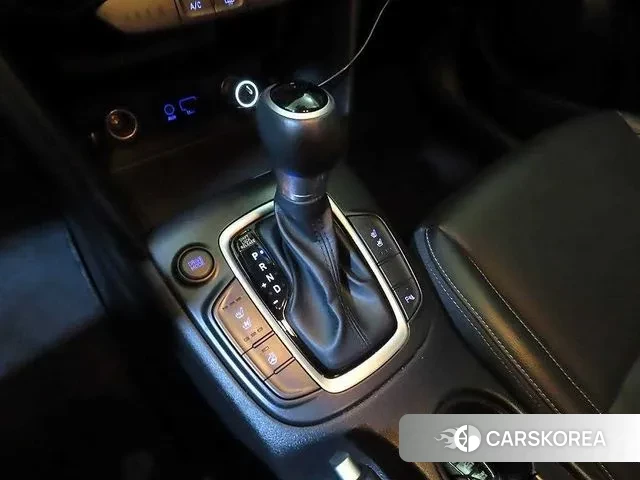 Hyundai Kona 2018 Красный из Кореи, фото 3