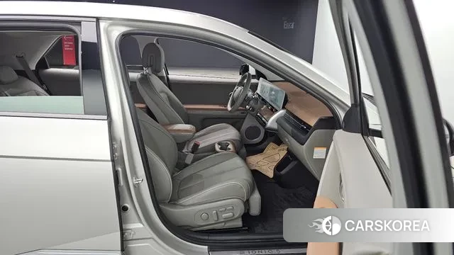 Hyundai Ionic 5 2021 Серебристо-серый из Кореи, фото 3