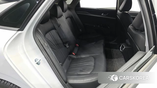 Kia The New K5 3rd generation 2026 Серебристо-серый из Кореи, фото 3