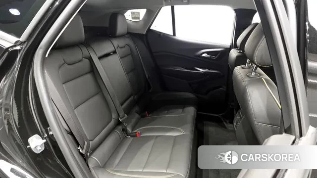 Chevrolet (GM Daewoo) Trax Crossover 2024 Черный из Кореи, фото 3