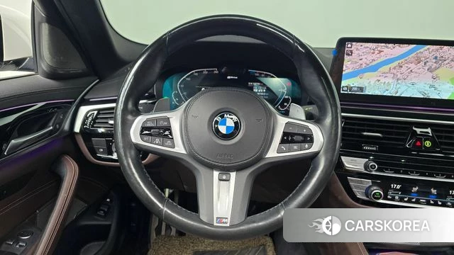 BMW 5 Series (G30) 2021 Белый из Кореи, фото 3