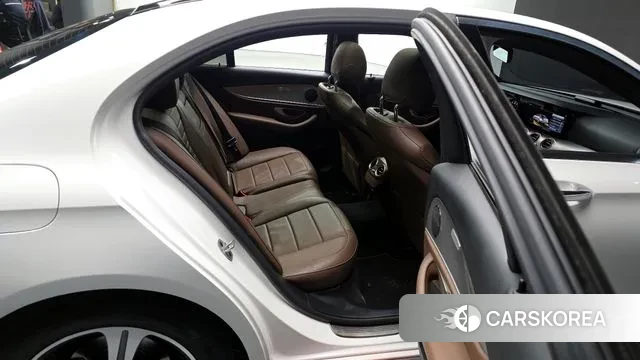 Mercedes-Benz E-Class W213 2019 Белый из Кореи, фото 3