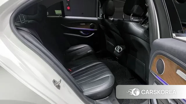 Mercedes-Benz E-Class W213 2019 Белый из Кореи, фото 3