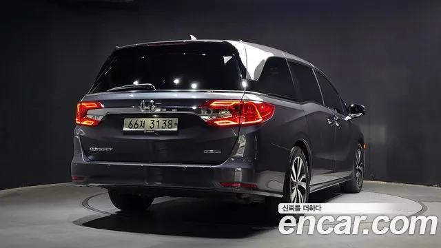 Honda Odyssey 2019 Серый из Кореи, фото 3
