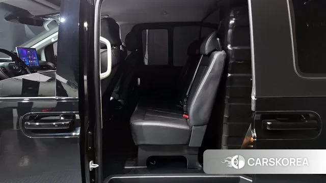 Hyundai Staria 2024 Черный из Кореи, фото 3