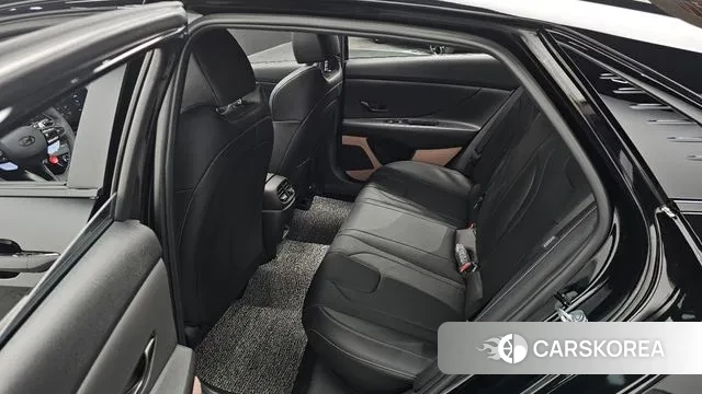 Hyundai The New Avante (CN7) 2024 Черный из Кореи, фото 3