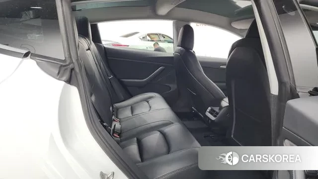 Tesla Model 3 2021 Белый из Кореи, фото 3