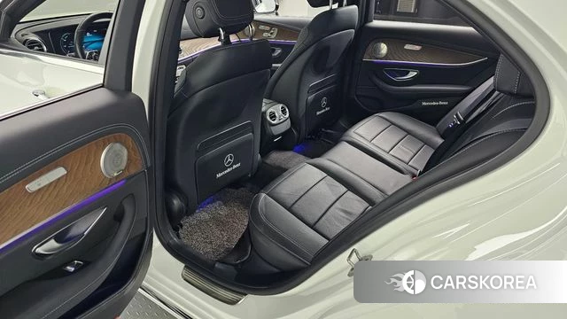 Mercedes-Benz E-Class W213 2021 Белый из Кореи, фото 3