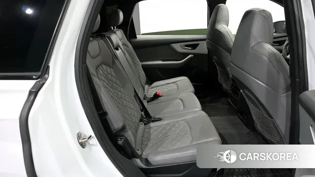 Audi Q7 (4M) 2021 Белый из Кореи, фото 3