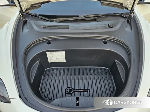 Tesla Model 3 2021 Белый из Кореи, фото 3