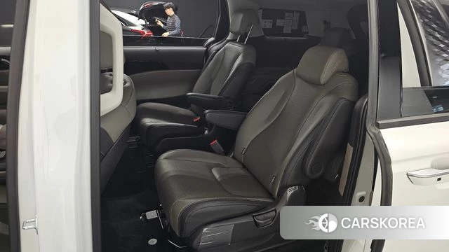 Kia The New Carnival 4th Generation 2024 Белый из Кореи, фото 3