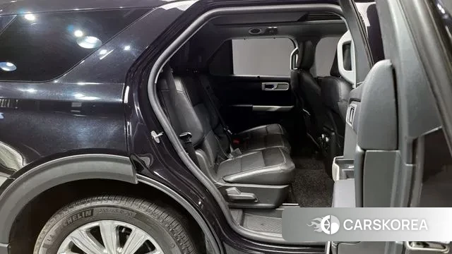 Ford Explorer 6th Generation id 2905617 из Кореи 3