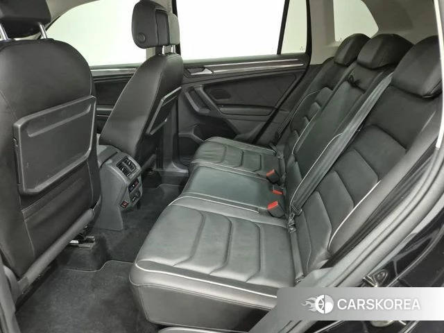 Volkswagen Tiguan second Generation 2020 Черный из Кореи, фото 3