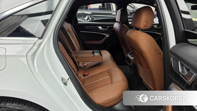 Audi A6 (C8) 2021 Белый из Кореи, фото 3
