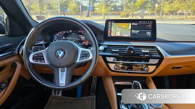 BMW 5 Series (G30) 2023 Черный из Кореи, фото 3