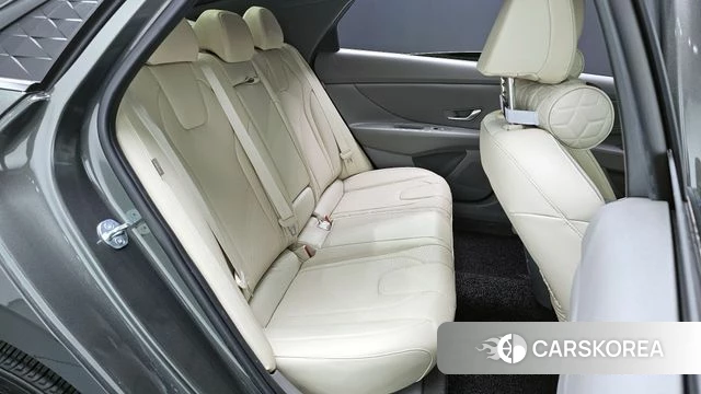 Hyundai The New Avante (CN7) 2023 Серый из Кореи, фото 3