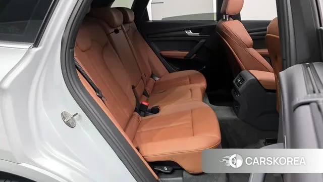 Audi Q5 (FY) 2023 Белый из Кореи, фото 3