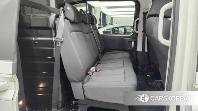 Hyundai Staria 2022 Белый из Кореи, фото 3