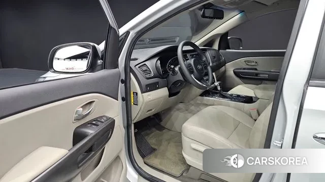 Kia The New Carnival 2020 Серебряный из Кореи, фото 3