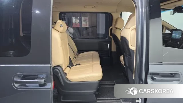 Hyundai Staria 2021 Серый из Кореи, фото 3