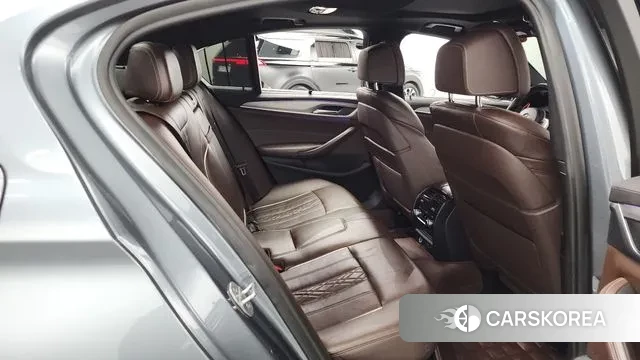 BMW 5 Series (G30) 2019 Серый из Кореи, фото 3