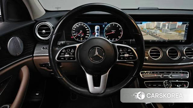Mercedes-Benz E-Class W213 2019 Белый из Кореи, фото 3