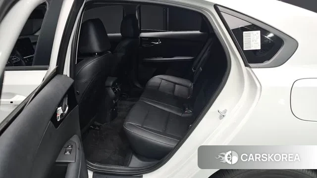 Kia The New K3 2nd generation 2024 Белый из Кореи, фото 3