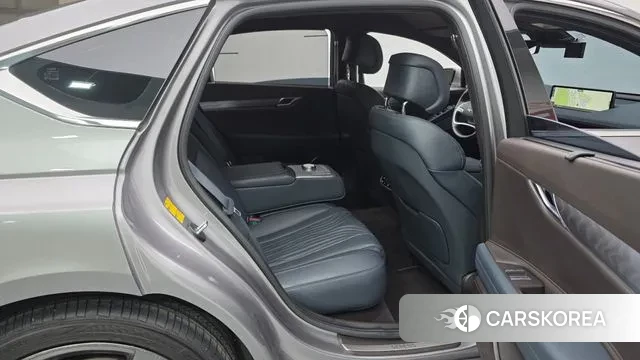 Genesis G80 (RG3) 2023 Серебряный из Кореи, фото 3