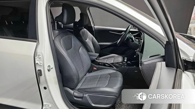 Kia Di Ol Nu Niro 2022 Белый из Кореи, фото 3