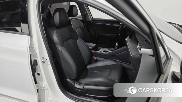 Kia K5 3rd generation 2023 Белый из Кореи, фото 3