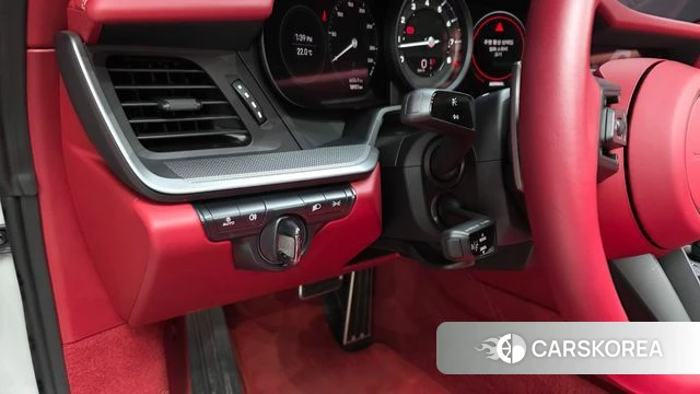 Porsche 911(992) 2024 Серебристо-серый из Кореи, фото 3