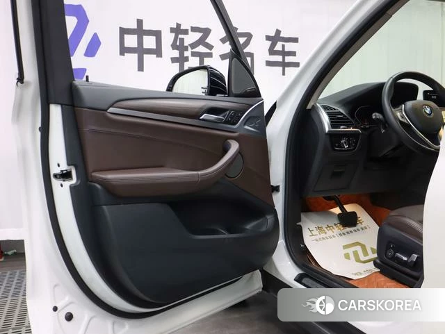 BMW X3 2021 Белый из Китая, фото 3