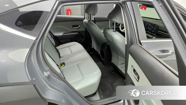 Hyundai Kona (SX2) 2024 Серый из Кореи, фото 3