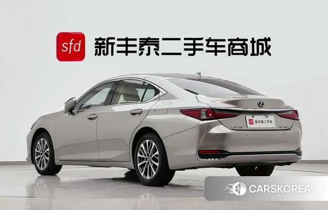 Lexus ES 2022 Шампань из Китая, фото 3