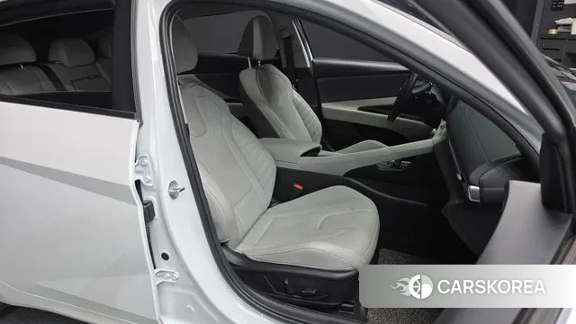 Hyundai Avante (CN7) 2023 Белый из Кореи, фото 3