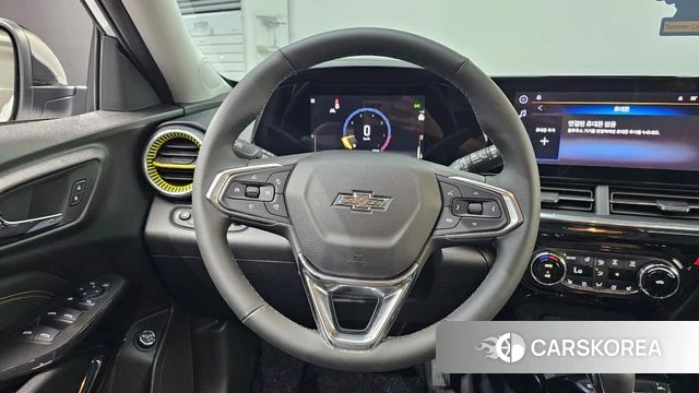 Chevrolet (GM Daewoo) Trax Crossover 2024 Белый из Кореи, фото 3