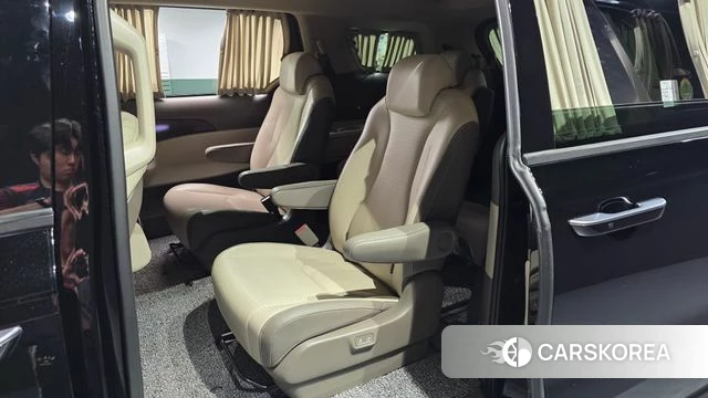 Kia Carnival 4th generation 2023 Черный из Кореи, фото 3