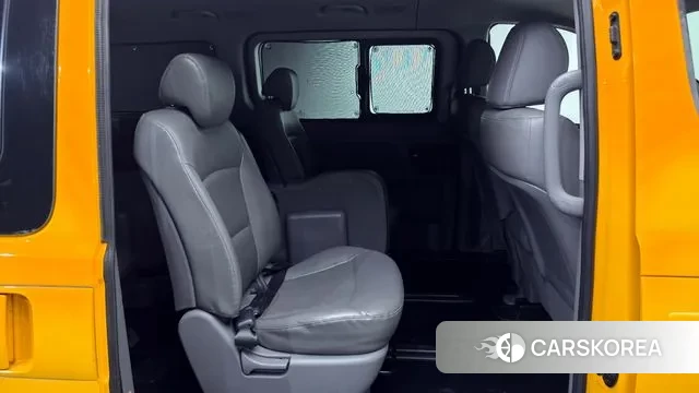 Hyundai The New Grand Starex 2018 Желтый из Кореи, фото 3