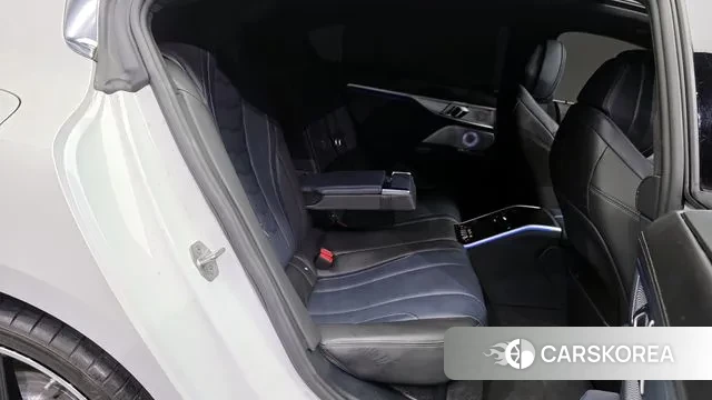 BMW 8 Series (G15) 2022 Белый из Кореи, фото 3