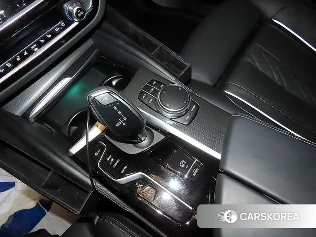 BMW 6 Series GT (G32) 2023 Белый из Кореи, фото 3